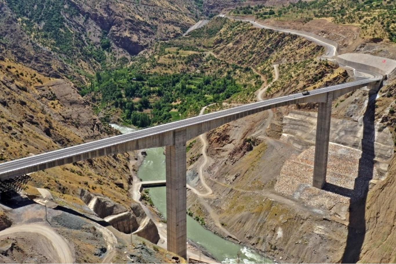 Türkiye’nin en yüksek köprüsü 11 Temmuz’da açılıyor